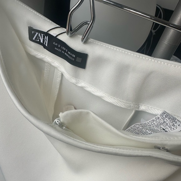 White skort - Picture 5 of 6